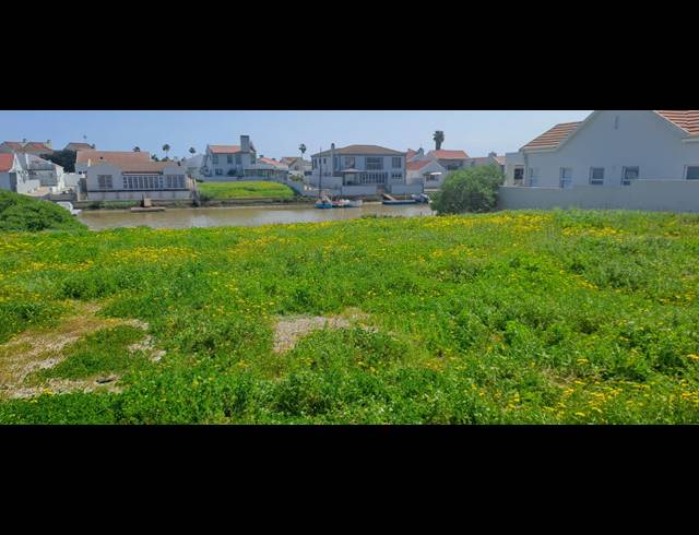 958M² VACANT LAND FOR SALE IN PORT OWEN